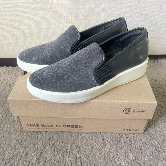 Clarks Layton Petal Slip-On Sneakers - Picture 5 of 12